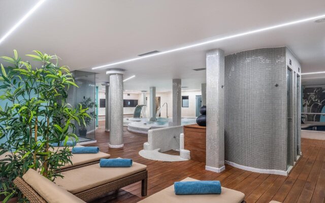 Occidental Roca Negra – Adults Only
