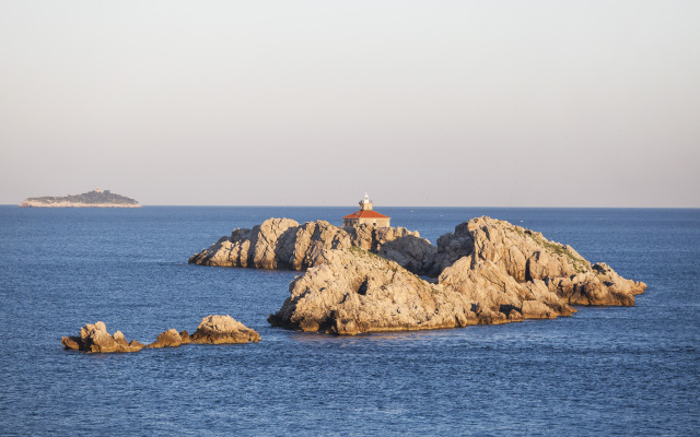 Dubrovnik Palace