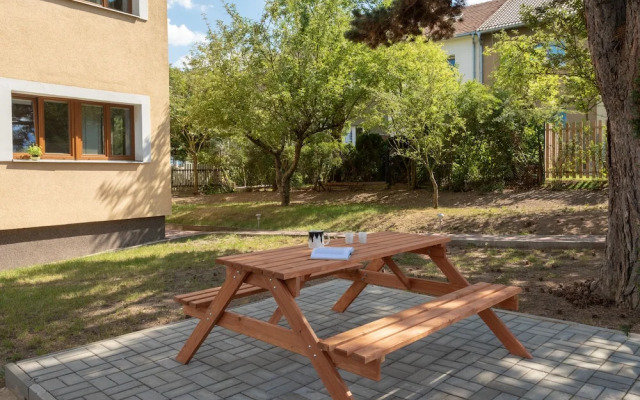 Green Park Apartments
