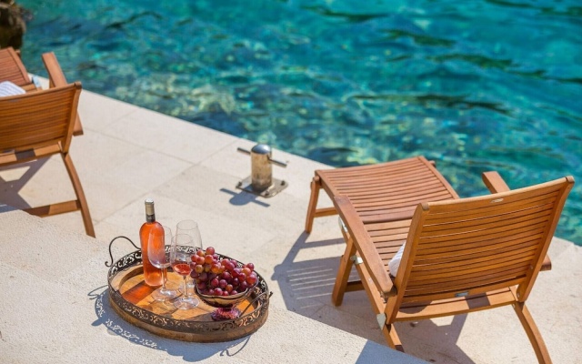 Seafront Villa Marella