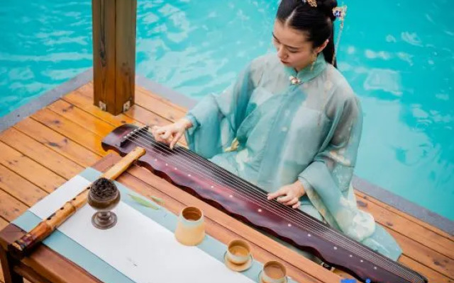 Floral Hotel·Wuzhen Mushe Shiguang Hot Spring hotel