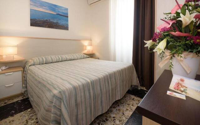 Hotel La Marina
