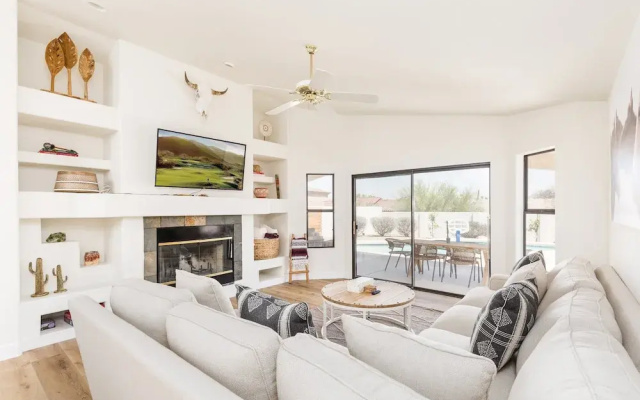 Western Hills-private Pool-putting Green-games & More!