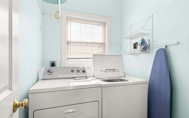 Thunderbolt Treasure