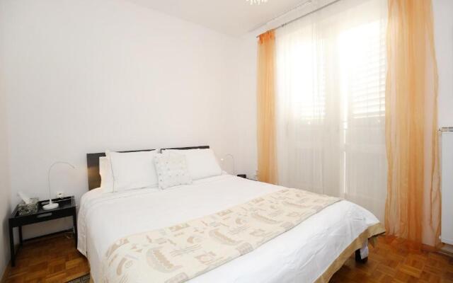 Prokonzul 2BR apartment in old town