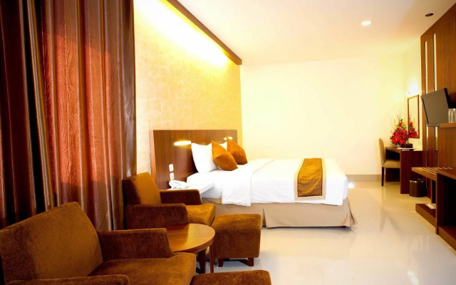 Grand Celino Hotel