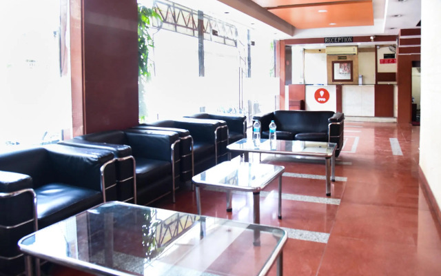 OYO 5047 Hotel President