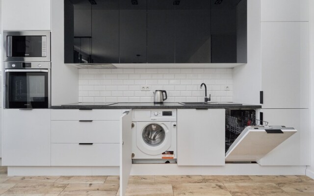 Stylish & Spacious Apartment by Renters