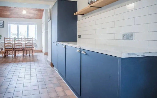 Hill House - 4 Bedroom - Llanrhidian