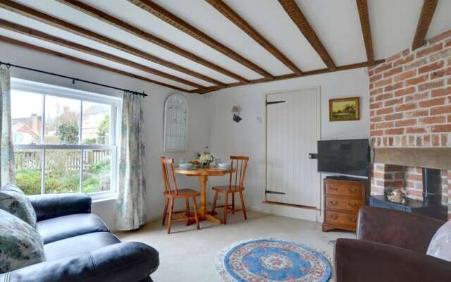 Pretty Holiday Home in Sedlescombe Kent With Garden