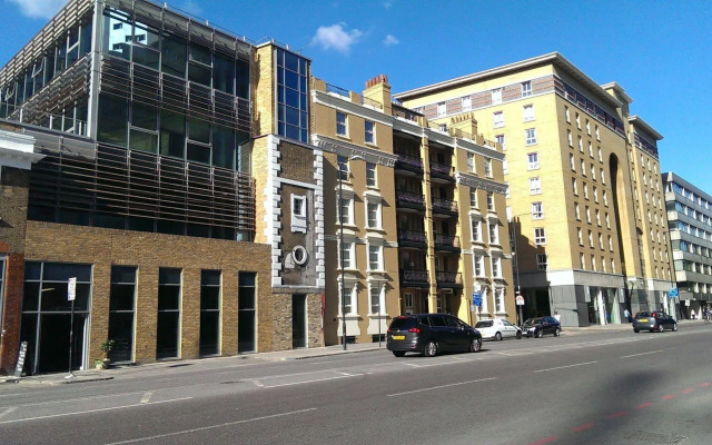 SHQ Apartments