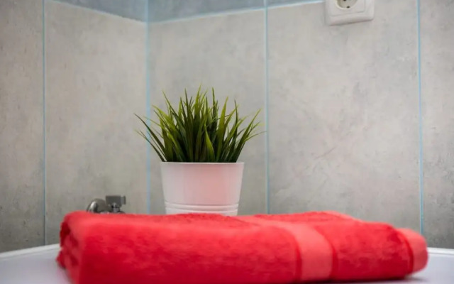 Nada- sea View - A2 - Crveni