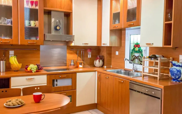 Athenian Luxury House