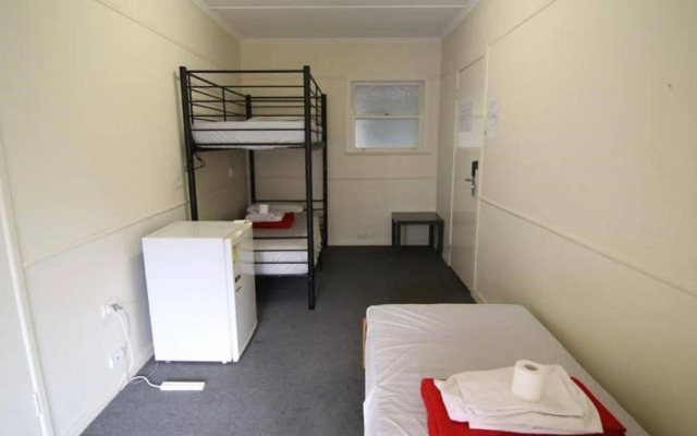 Some Rooms Backpacker
