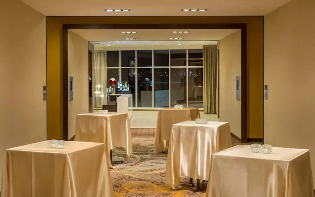 Courtyard Calgary Airport