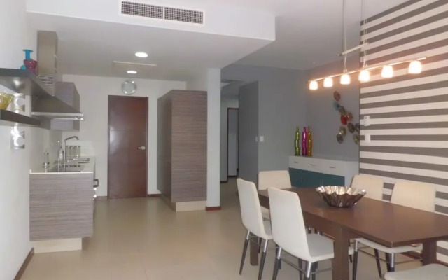 Condo AB Pacifica
