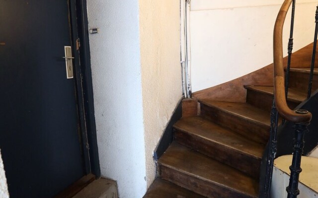 1bd Apartment Right Downtown