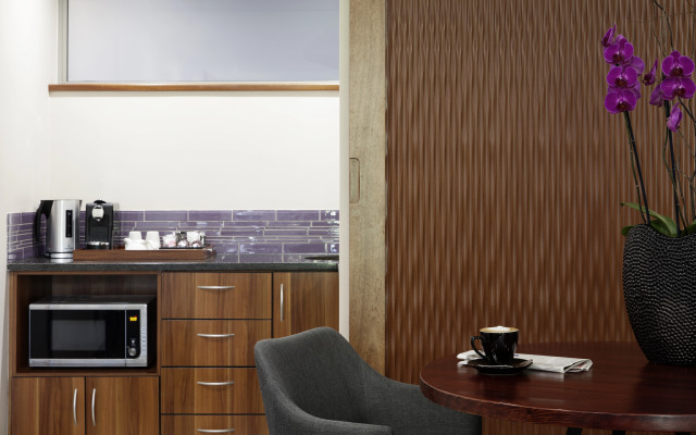 Moloko Executive Apartments And Hotel