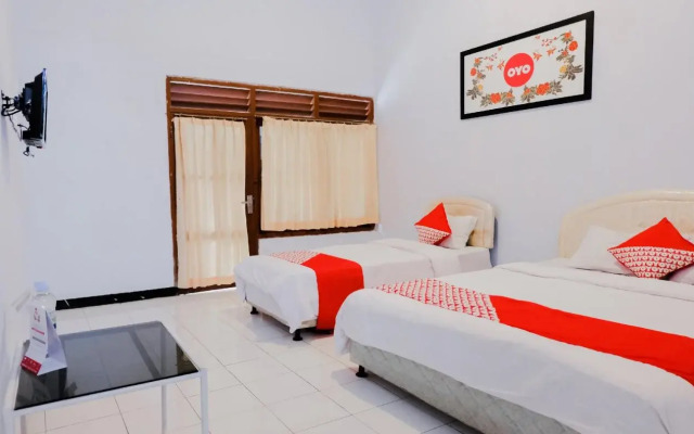 OYO 421 Alianda Guest House Syariah