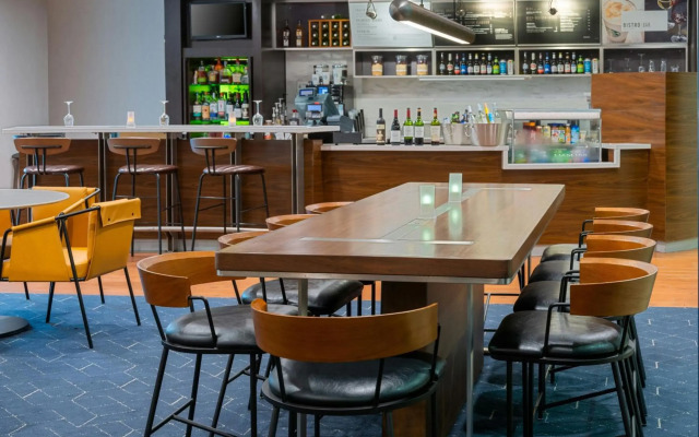 Courtyard By Marriott Danbury