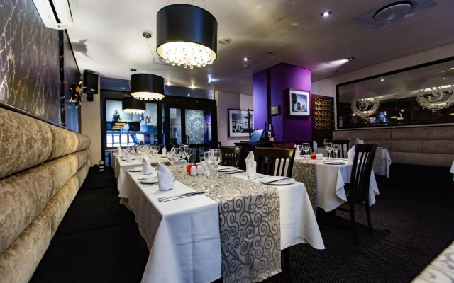 Cape Town Lodge Hotel