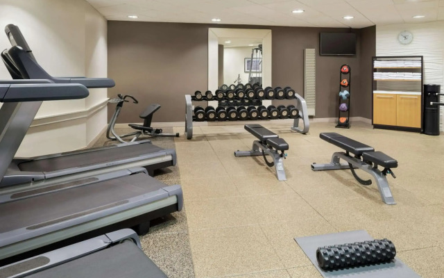 Embassy Suites by Hilton Indianapolis Downtown