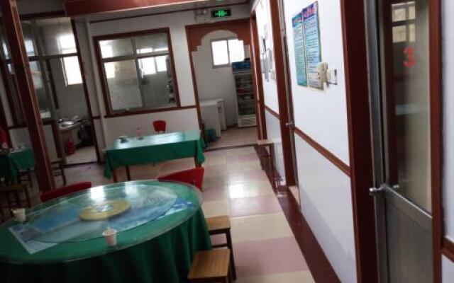 Wujiatai Fenggaoyujia Guesthouse