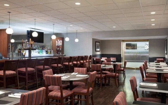 DoubleTree by Hilton Newark Penn Station