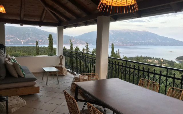 Tettix Summer House