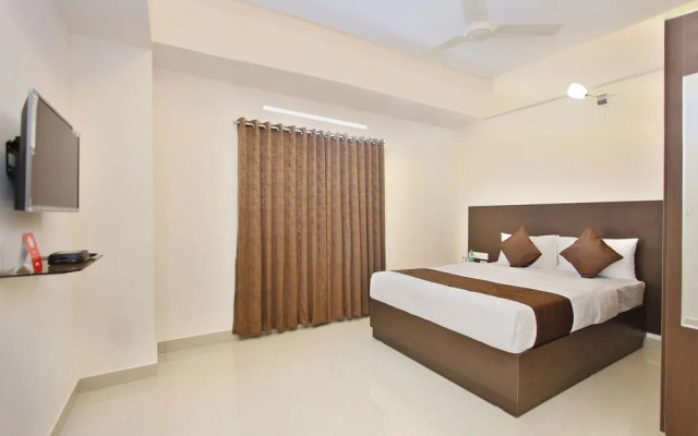 OYO 9931 Hotel Bali Square