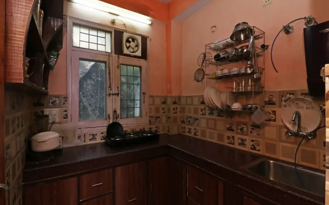 OYO 13421 Home Cozy Hill View 2BHK Chota Shimla