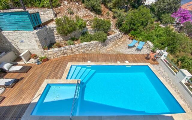 Eco Apartments Sunshine with heated pool