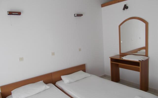 Fragkos Doukas Rooms