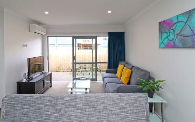 2 Brm Apartment 4 on Jones Crescent