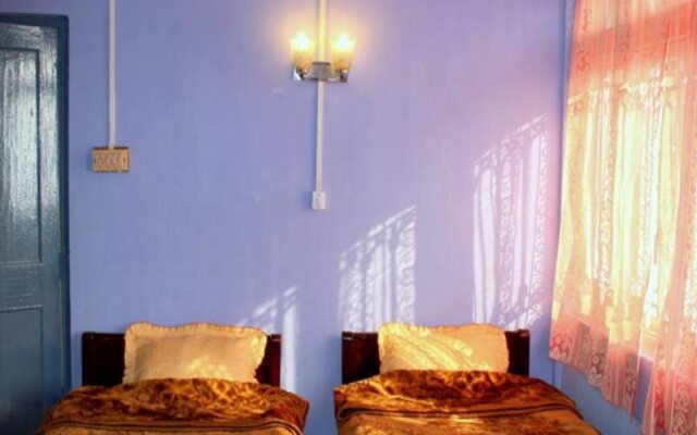 Hotel Three V