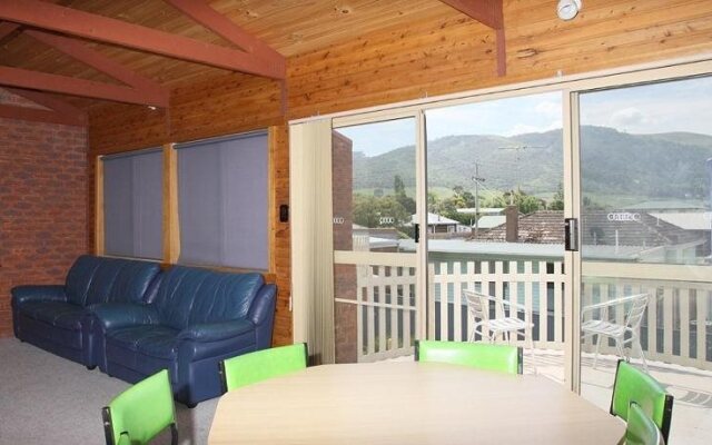 Apollo Bay Backpackers Lodge