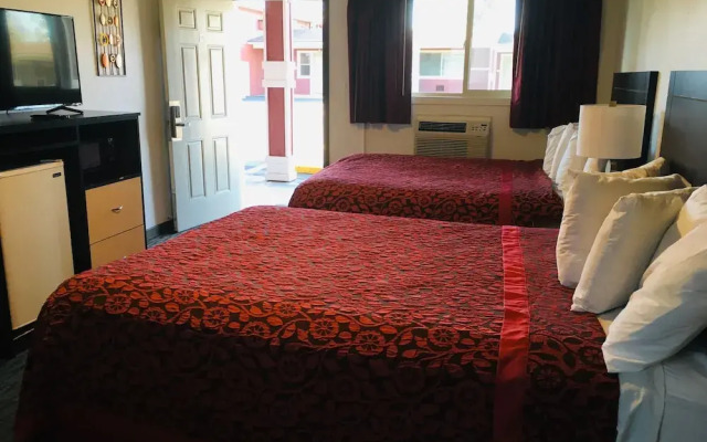 Rodeway Inn & Suites