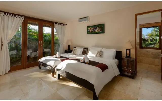 Balangan Beach Villa