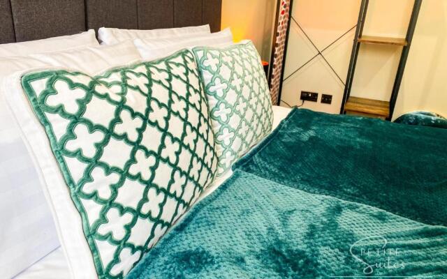 The Wild Fauna Suite - Petite Suites
