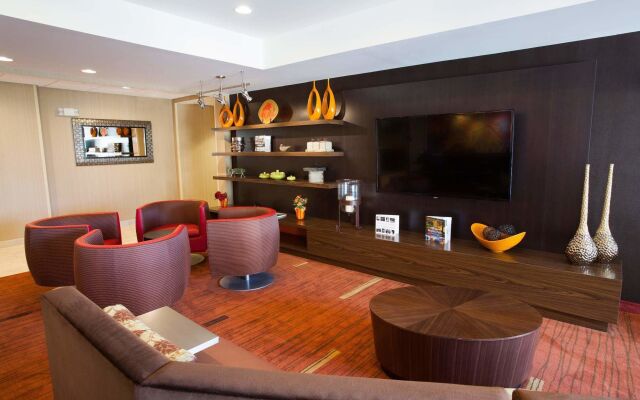 Courtyard by Marriott Burlington Williston