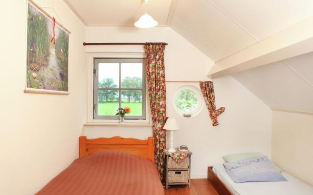 Spacious holiday farm in Bronckhorst with private garden