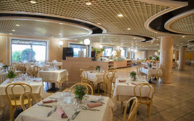 Sant'Elmo Beach Hotel