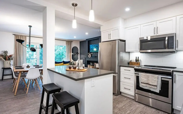 Revelation Retreat by Revelstoke Vacations