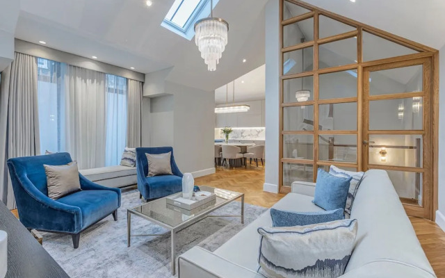 Wimpole Mews - 4 Bedroom Apartment