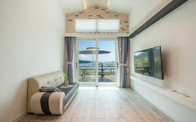Yeosu Arum Oceanview Whole House Pension
