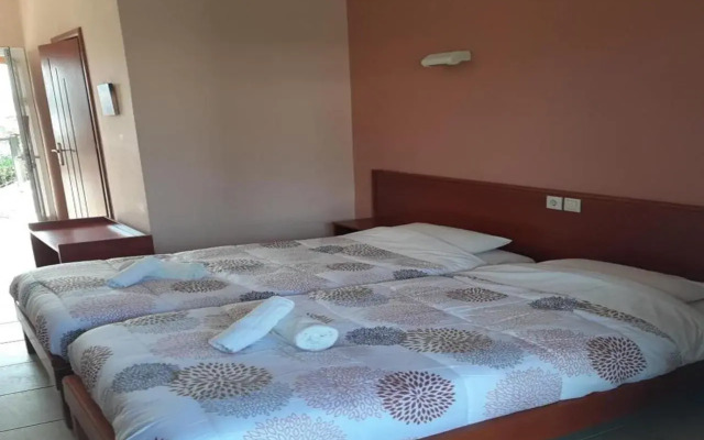 Zefiros Apartments