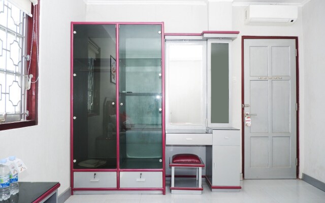 OYO 1284 Executive Residence