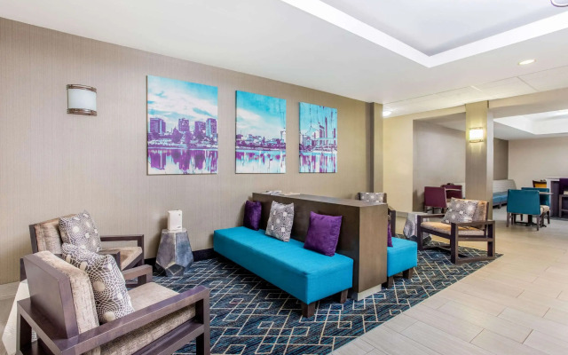 La Quinta Inn & Suites by Wyndham Fultondale Birmingham N