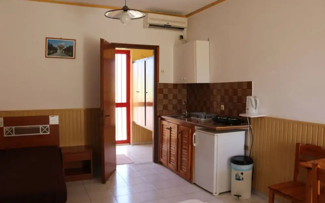 Golden Sun Hotel & Apartments