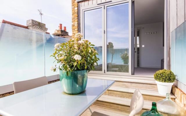 Stylish 5 bed Home in Heart of Clapham
